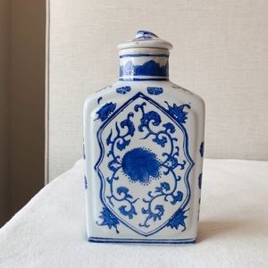 Vintage ginger jar